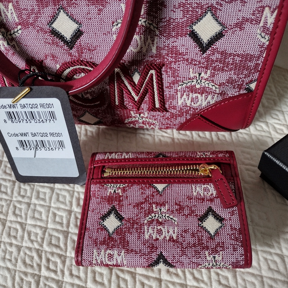MCM Vintage Jacquard Small Tote & Jacquard Mini Trifold Wallet - Picture 3 of 16